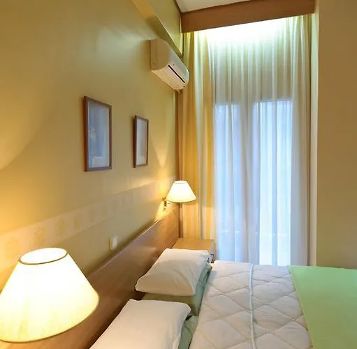 Hotel Anesis 2*